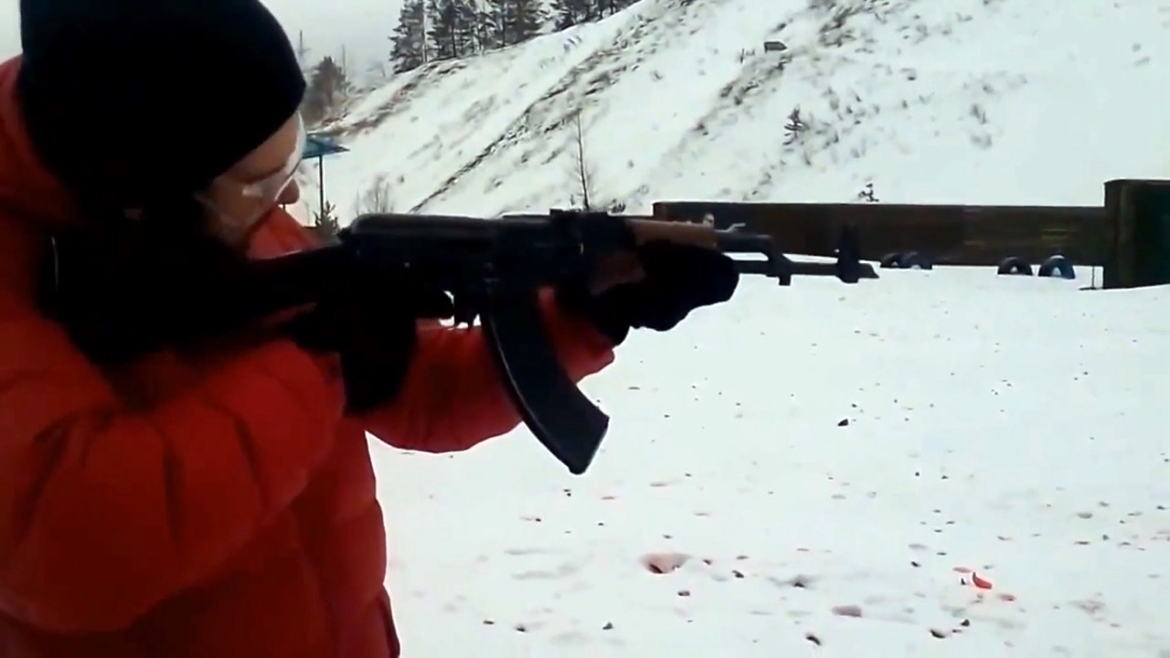 AKM vs. Beretta
