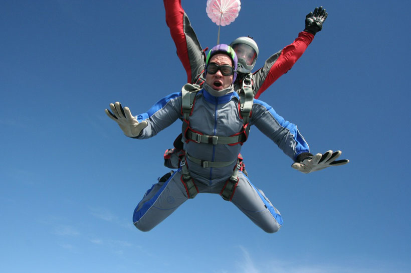Skydiving from 4,096 meters